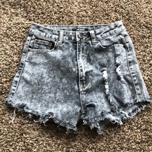 NWOT grey wash denim shorts